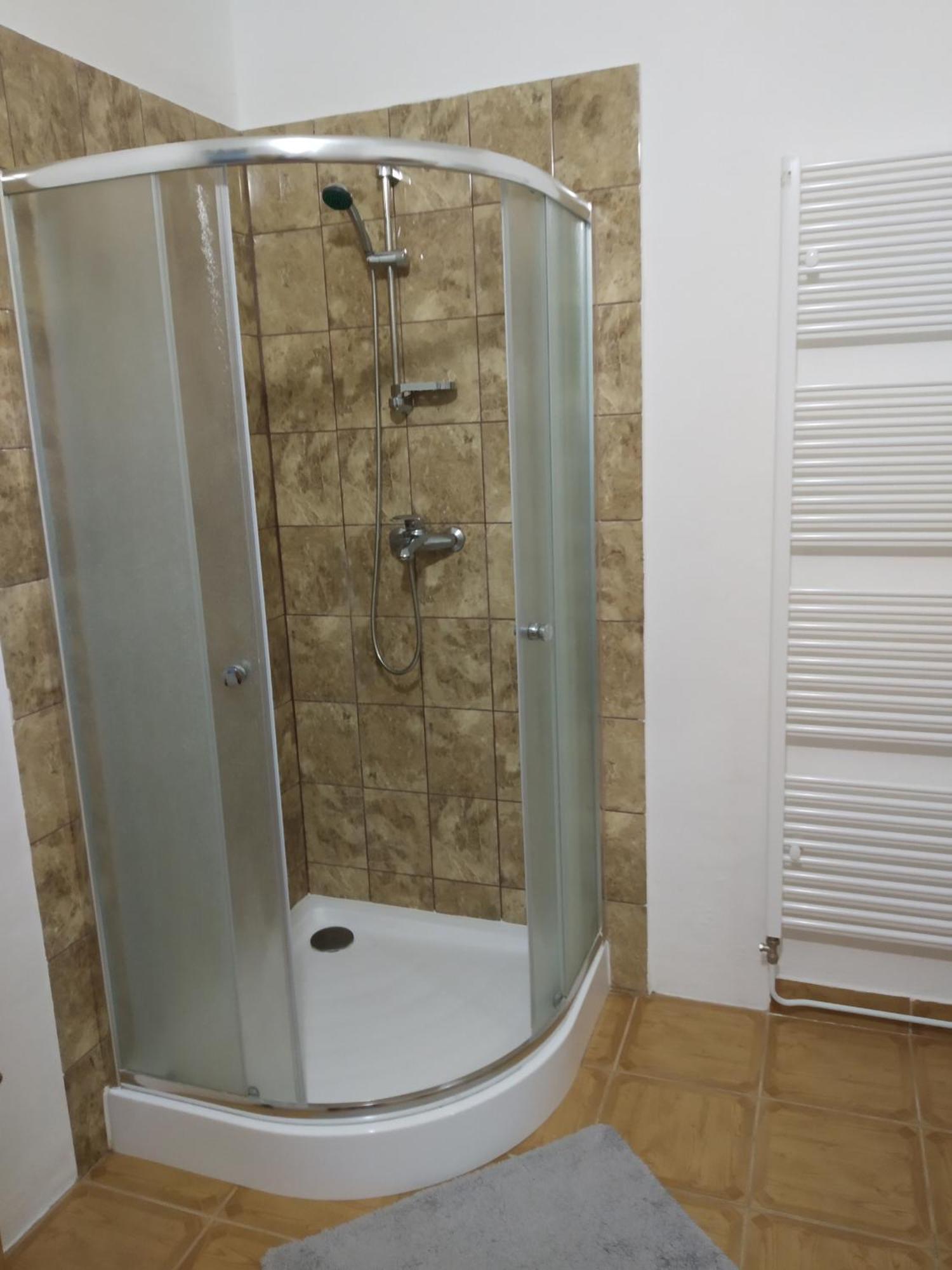 Ferienwohnung Apartman Blizko Brna S Dobovymi Dekoracemi Melcany Exterior foto